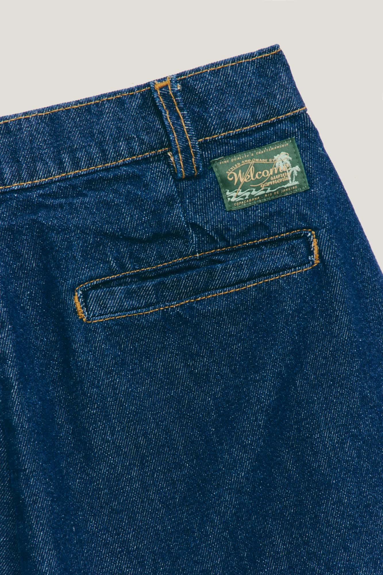 Bermuda Jeans Alfaiataria Dupla Prega - Indigo