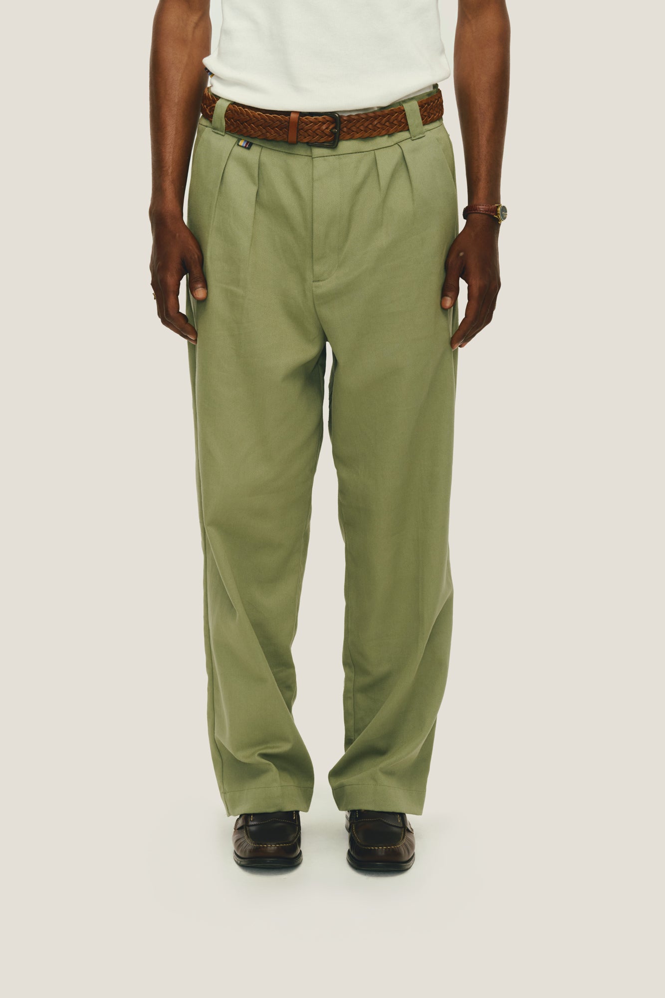 Calça Alfaiataria Dupla Prega - Verde Olive