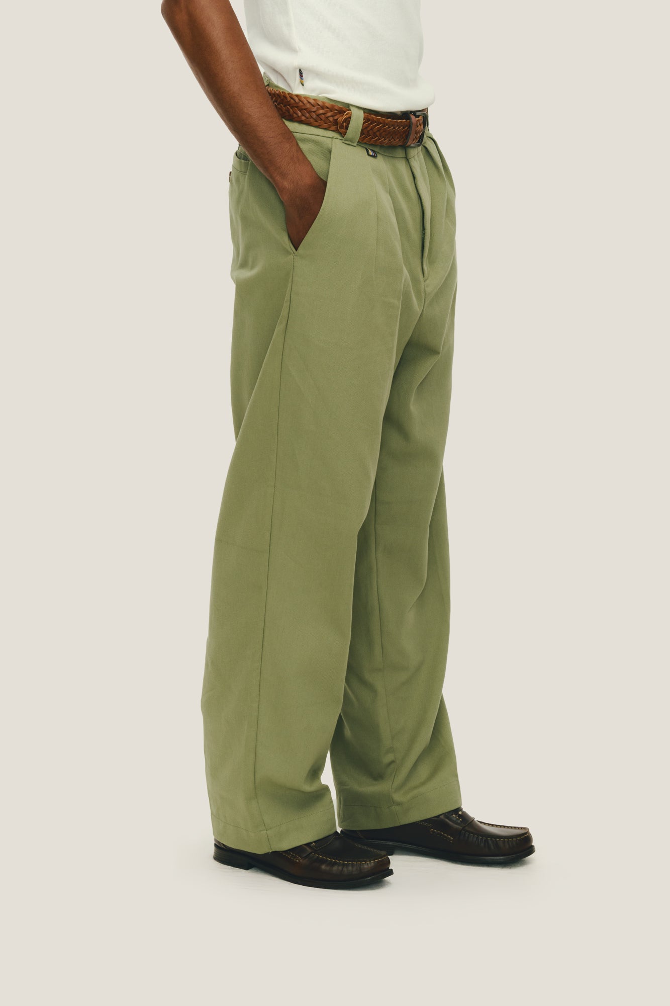 Calça Alfaiataria Dupla Prega - Verde Olive