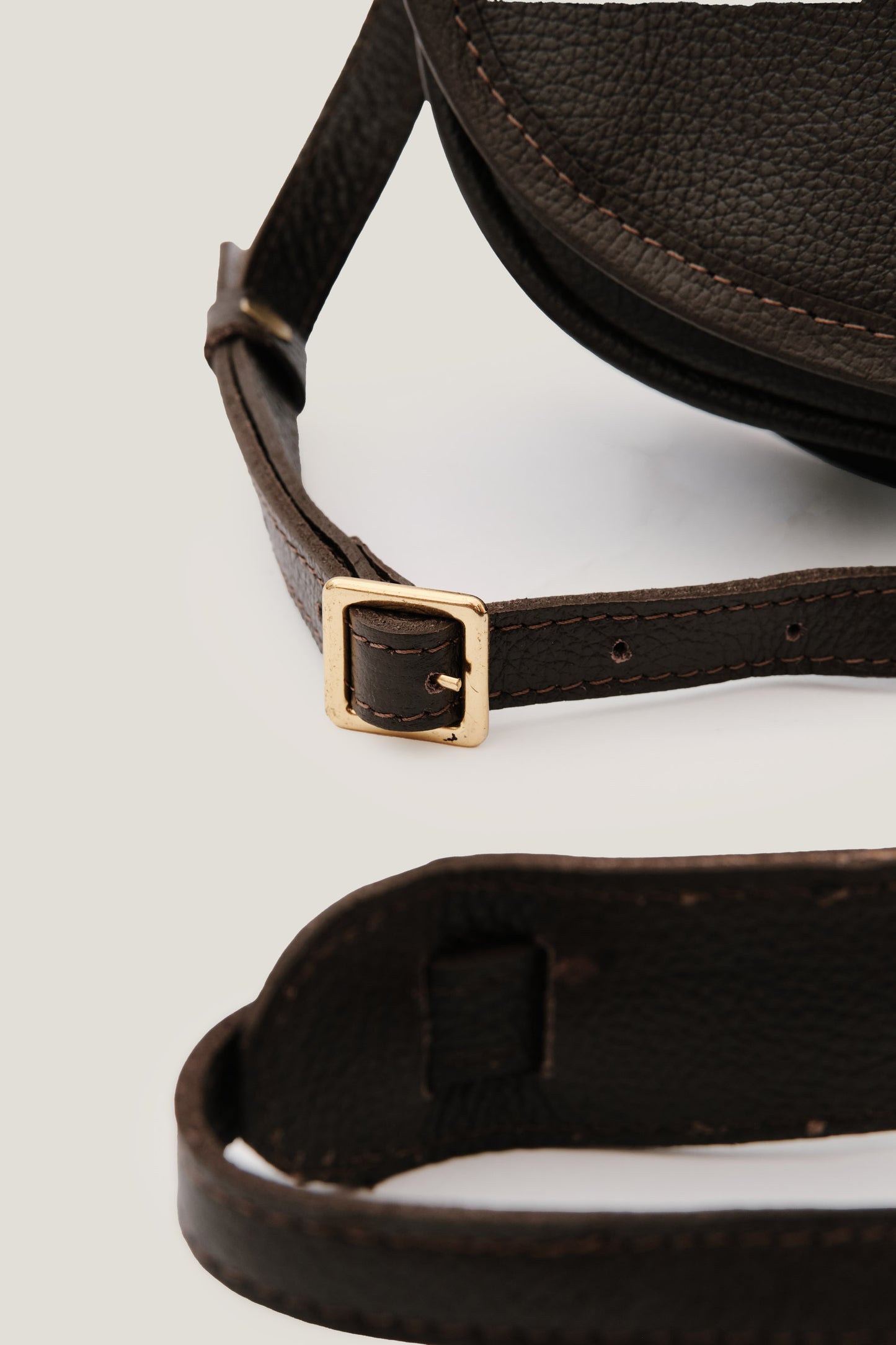 Bolsa de Couro Half Moon - Preta