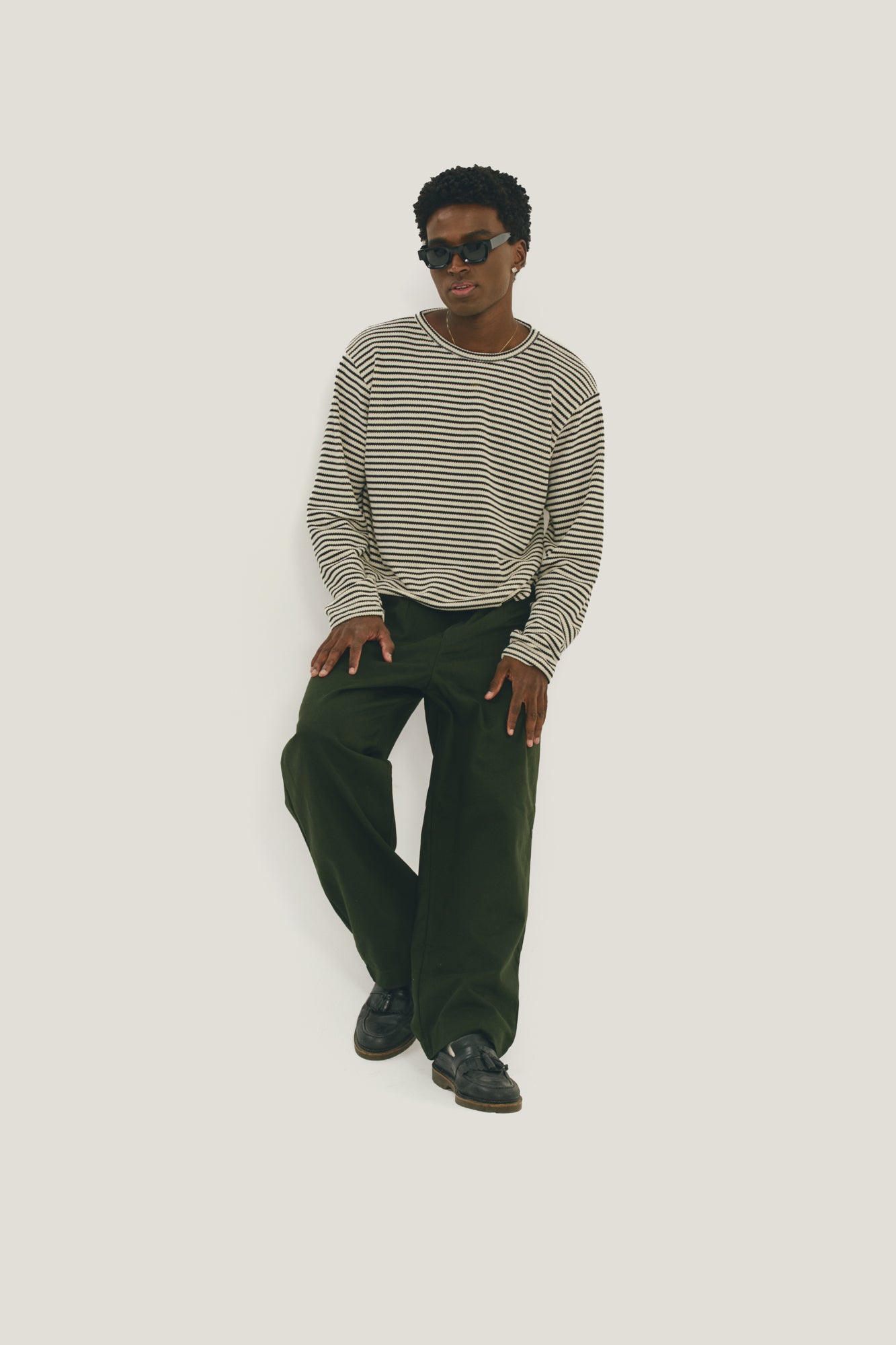 T-Shirt Regular Fit Tricô - Off White & Preto