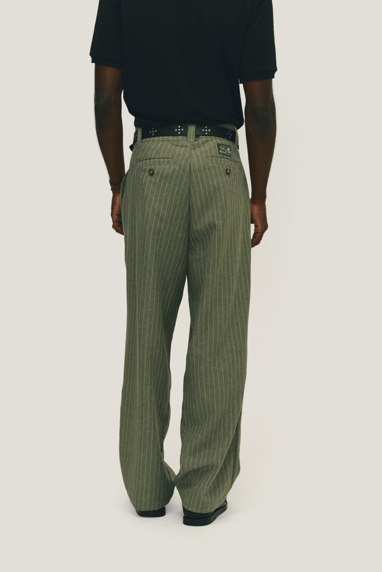 Calça Alfaiataria Dupla Prega Ampla - Risca de Giz Verde