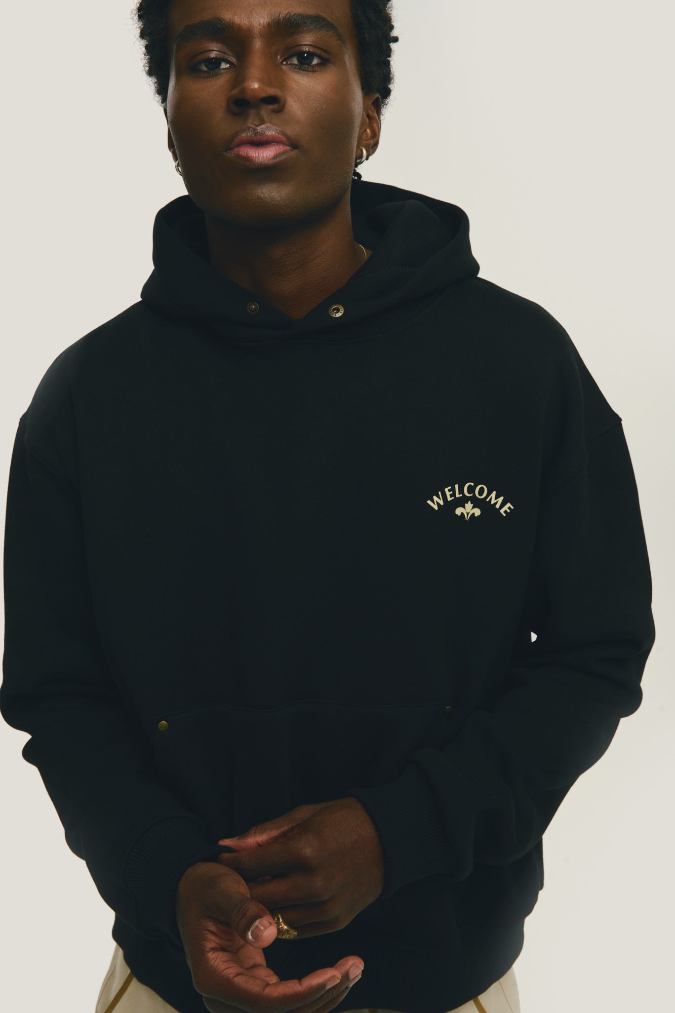 Hoodie Boxy Fit Tulipa - Preto