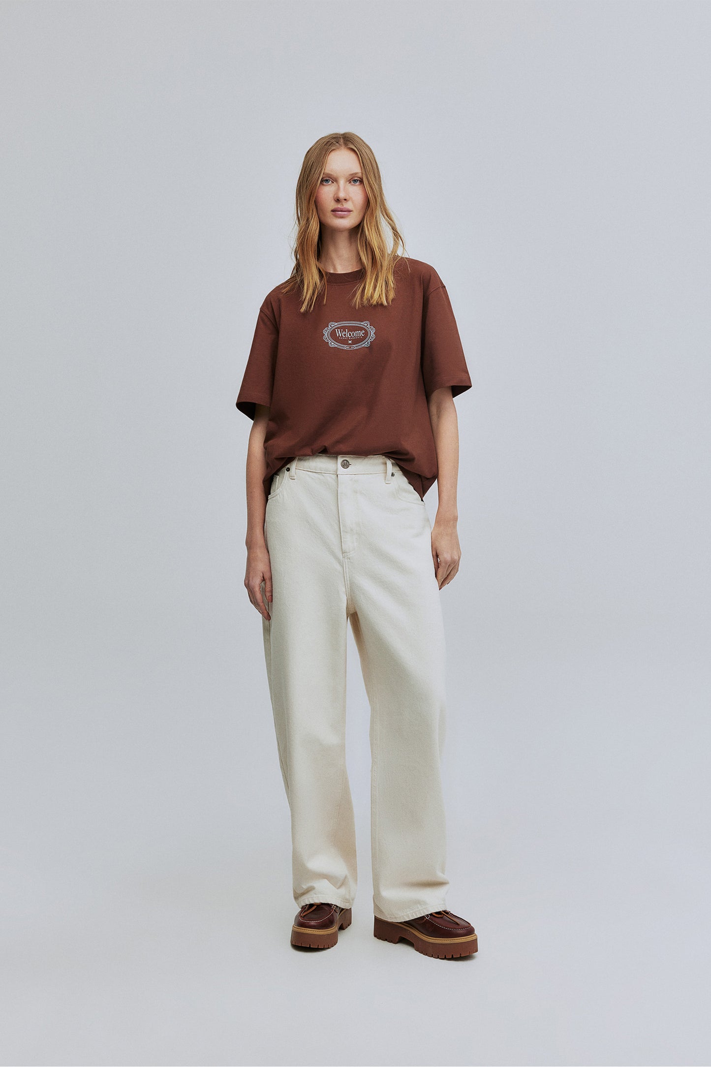 T-shirt Comfort Fit Frame Hering + Welcome - Marrom