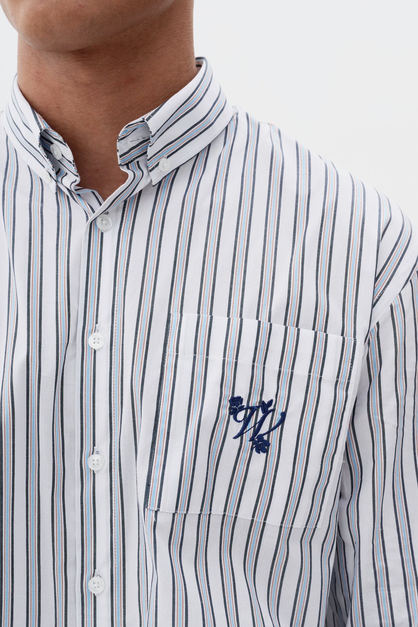 Camisa Lounge Listrada - Off White, Preto e Azul