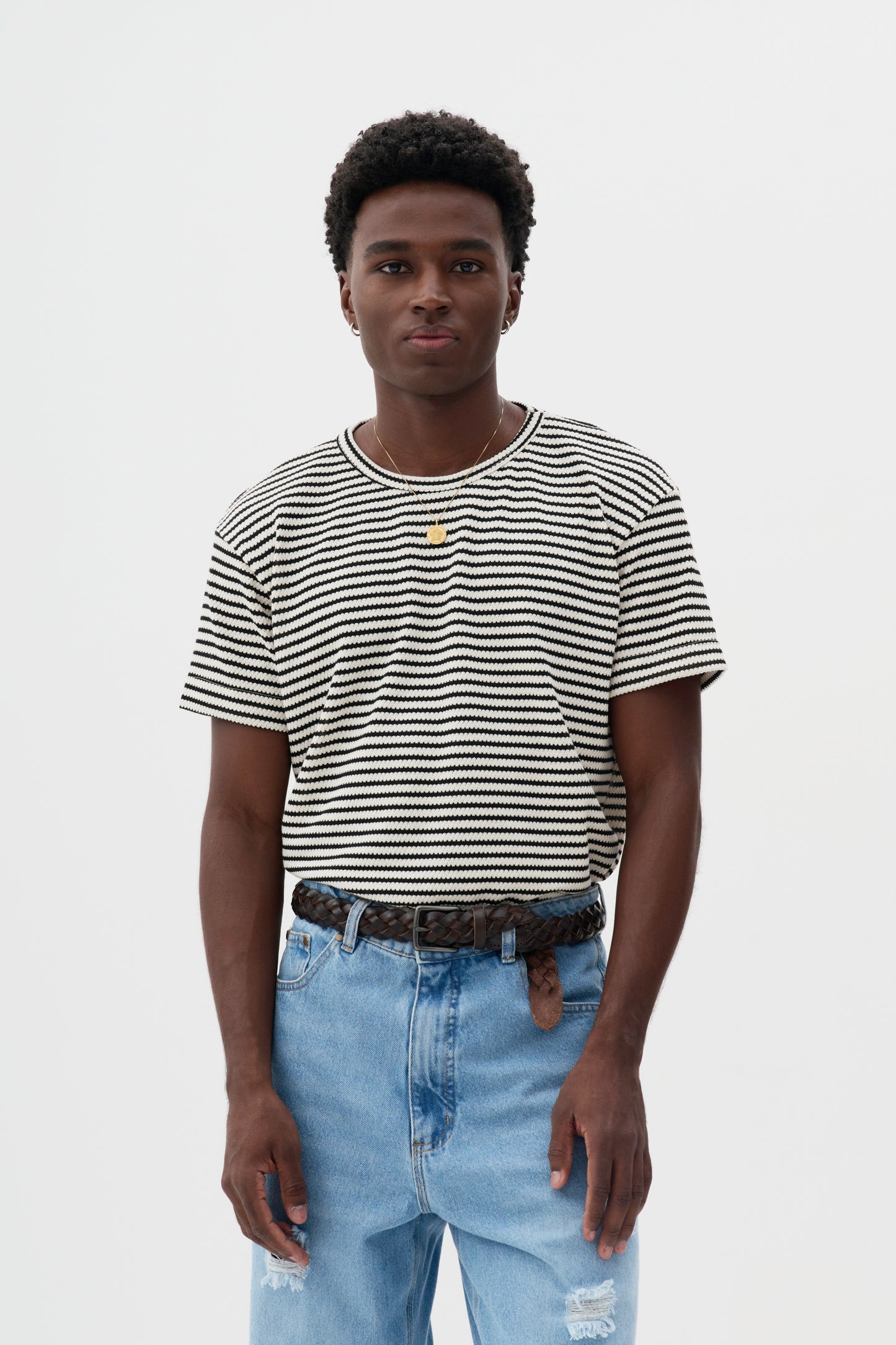 T-shirt Tricô Listrada - Preto e Off White