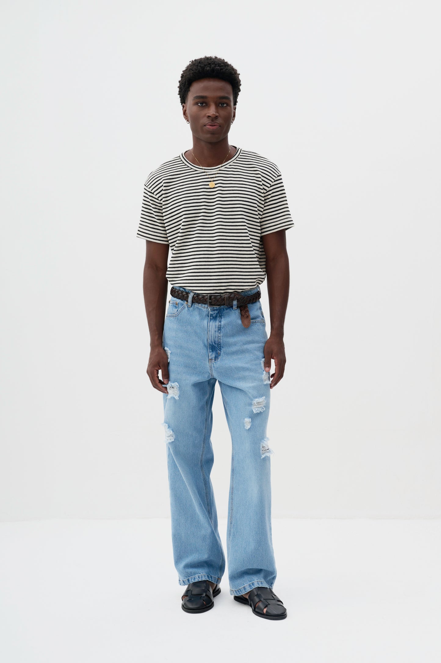 T-shirt Tricô Listrada - Preto e Off White