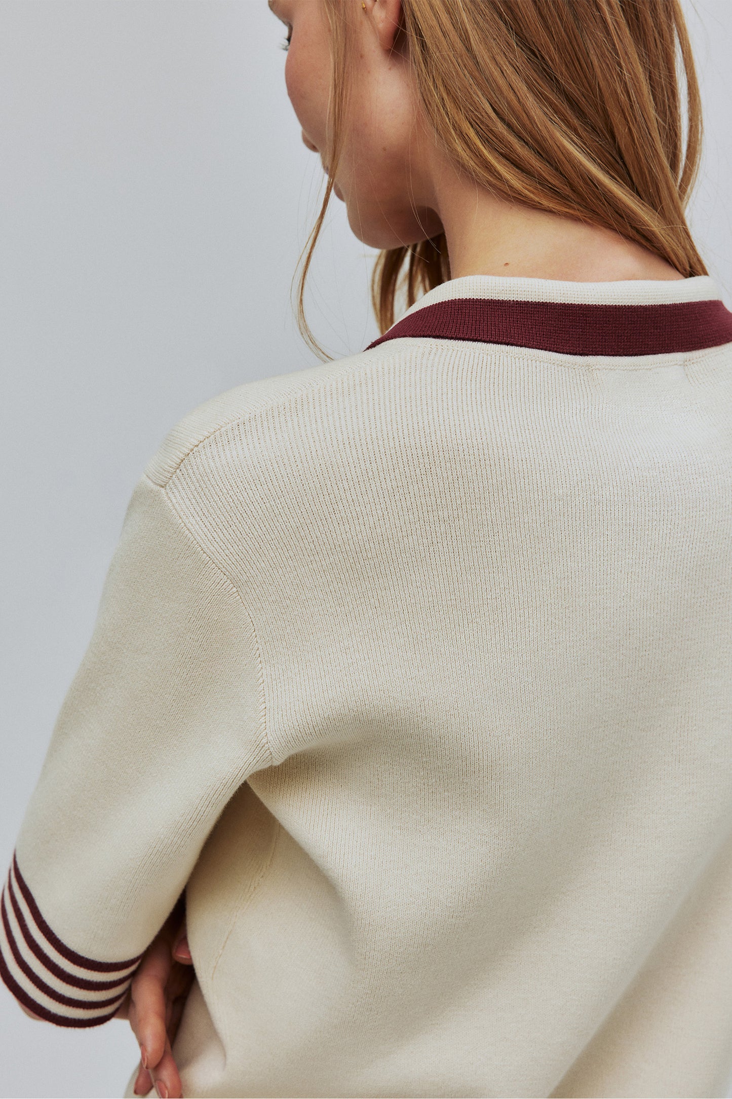 Polo Feminina Tricô Crop - Off White e Vinho