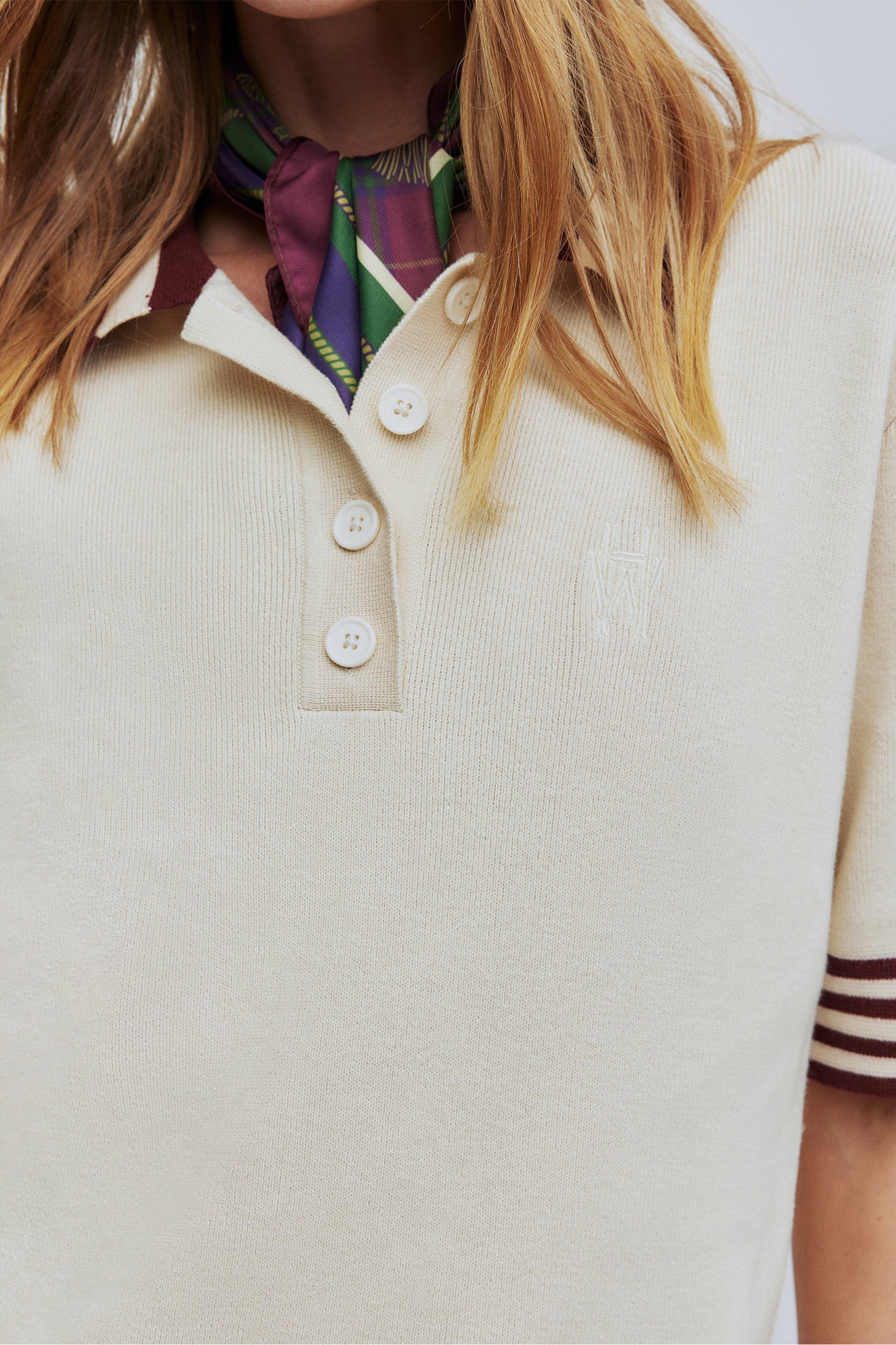 Polo Feminina Tricô Crop - Off White e Vinho