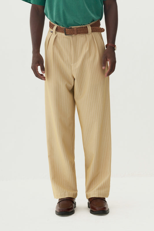 Calça Alfaiataria Dupla Prega Ampla - Risca de Giz Bege
