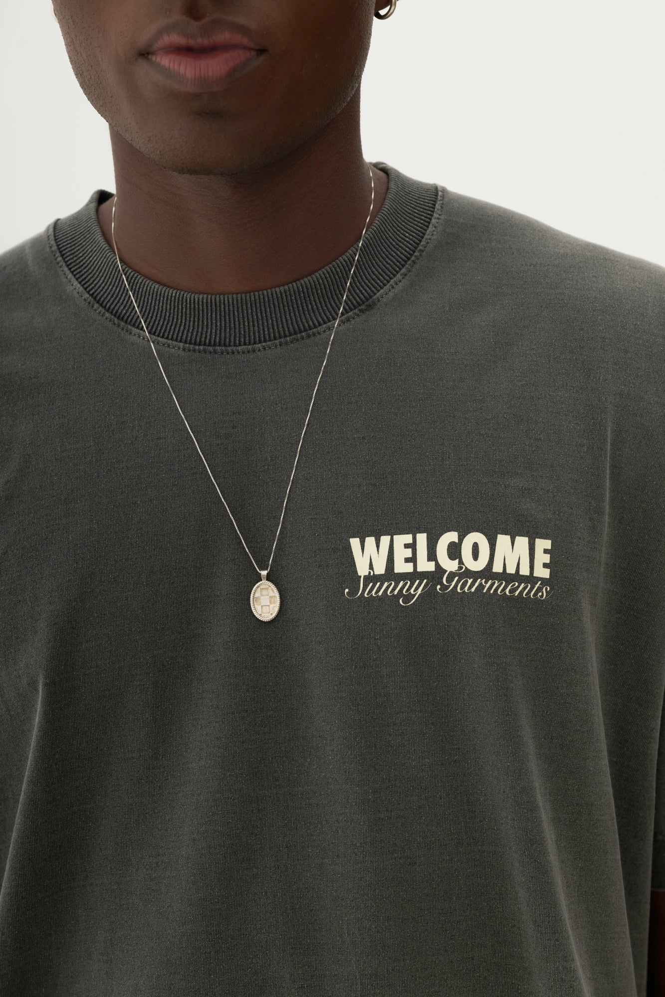 T-Shirt Boxy Fit Pins - Preto Stoned