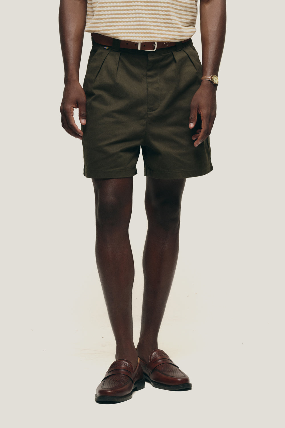 Bermuda Alfaiataria Dupla Prega - Verde Militar