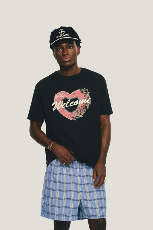 T-shirt Regular Fit Heart Shaped Box - Preta