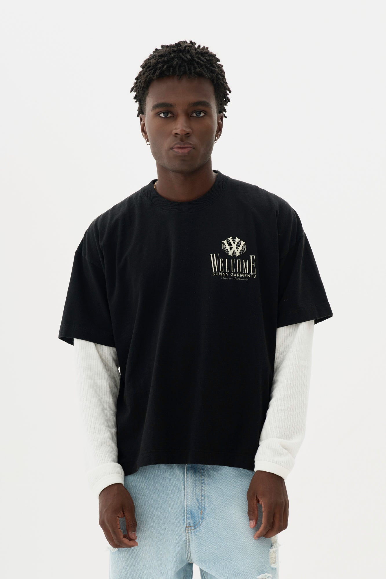 T-Shirt Boxy Fit Mundi - Preto