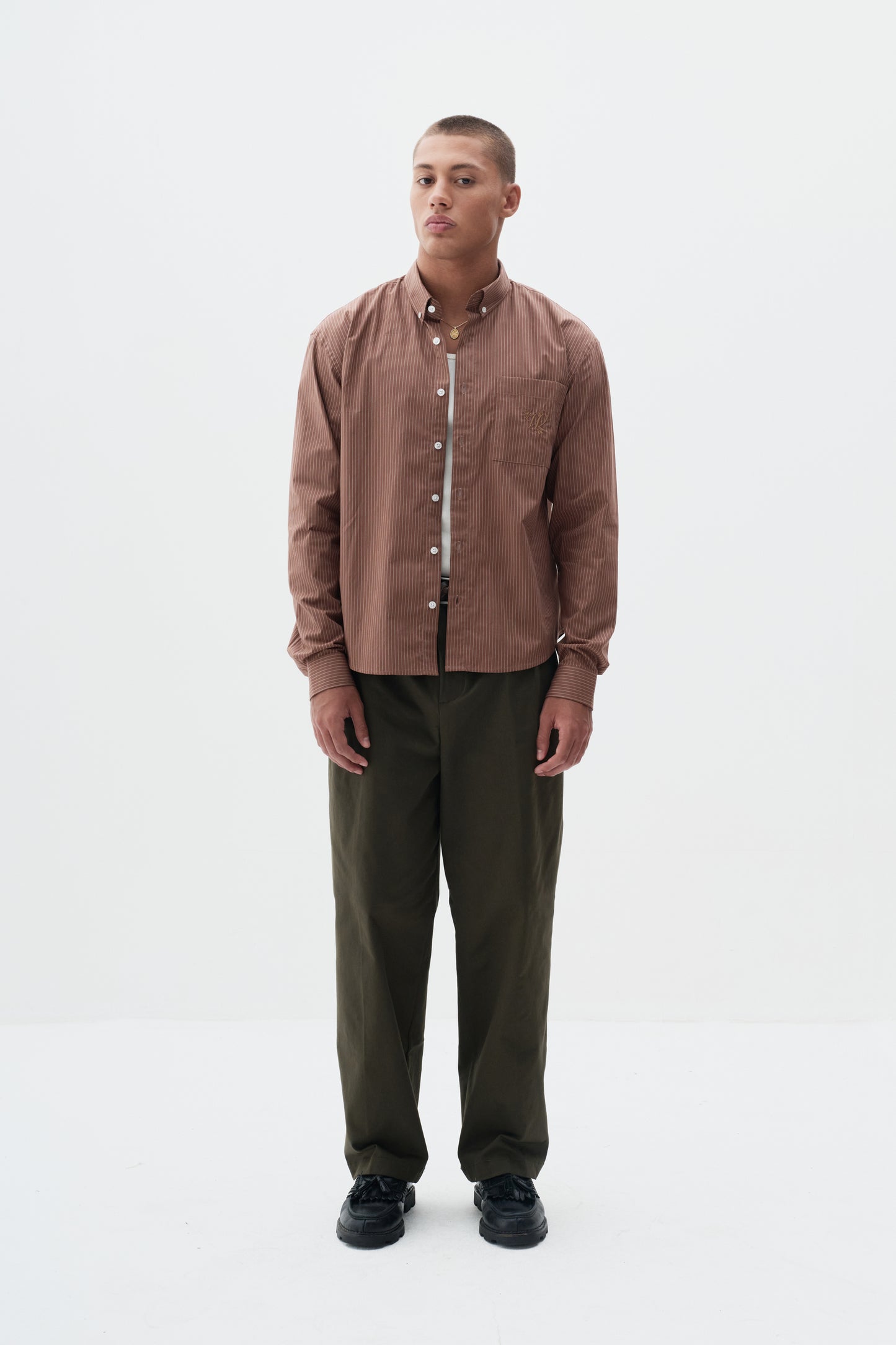 Camisa Lounge Listrada - Marrom e Off White