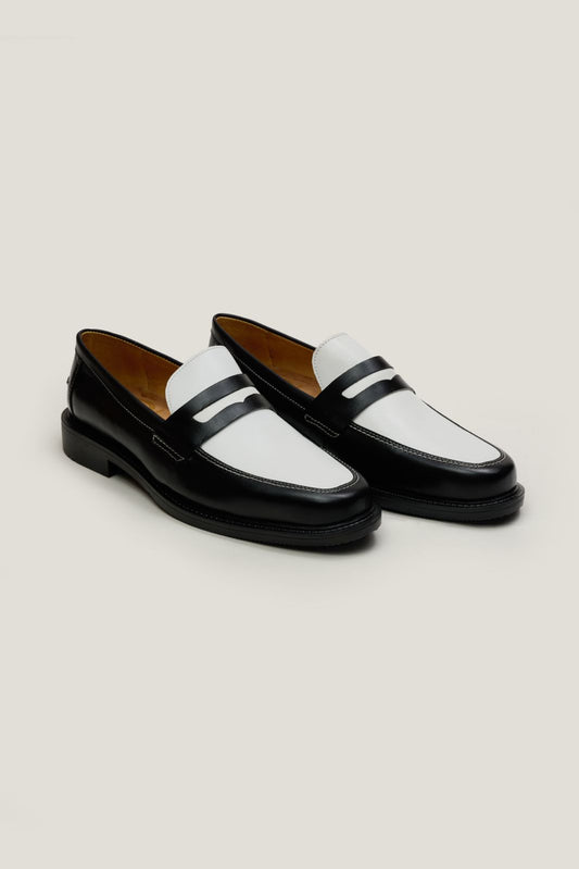 Sapato Penny Loafer Atlântico - Preto e Marfim