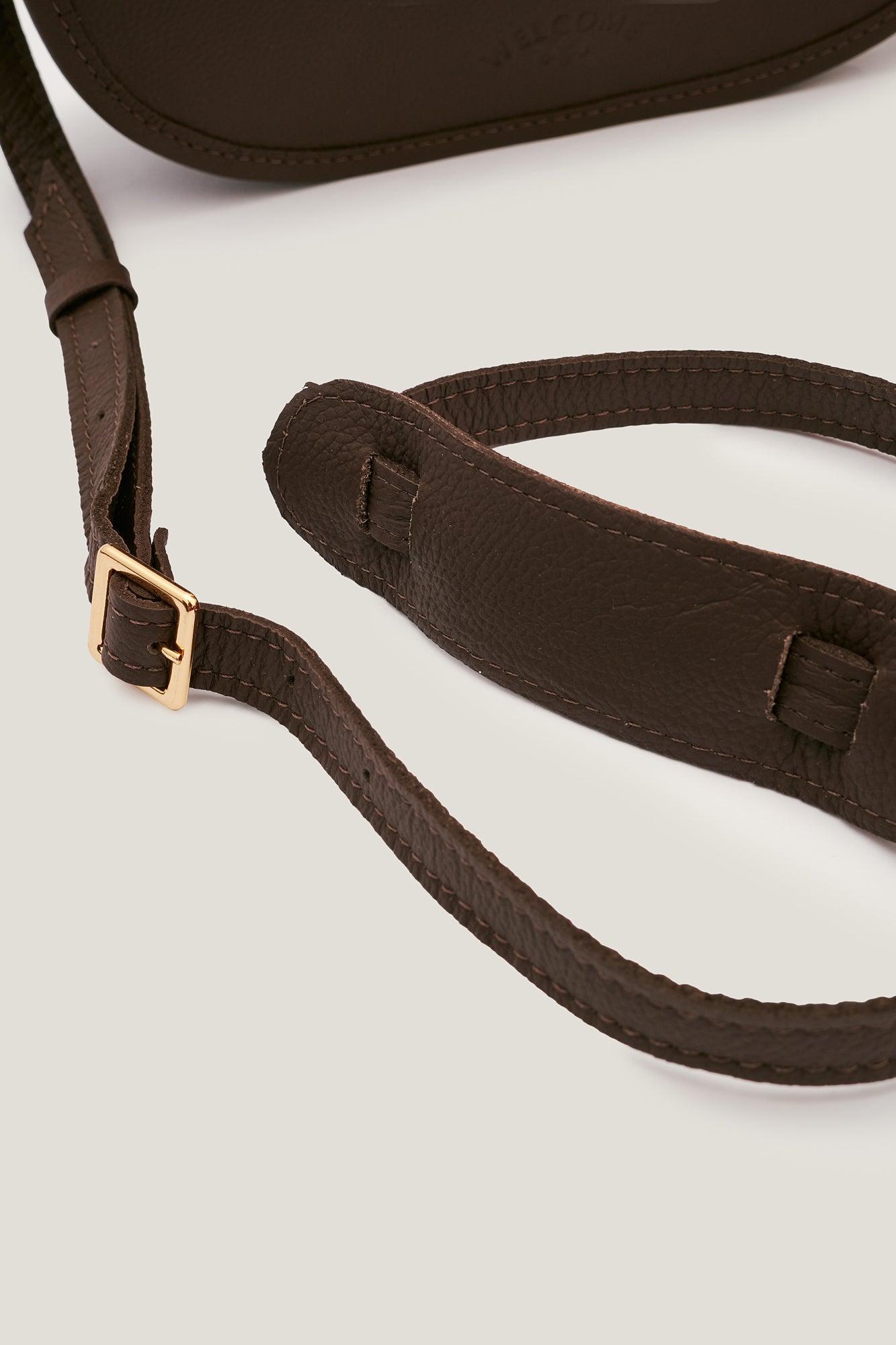 Bolsa de Couro Half Moon Tulipa - Marrom Cacau