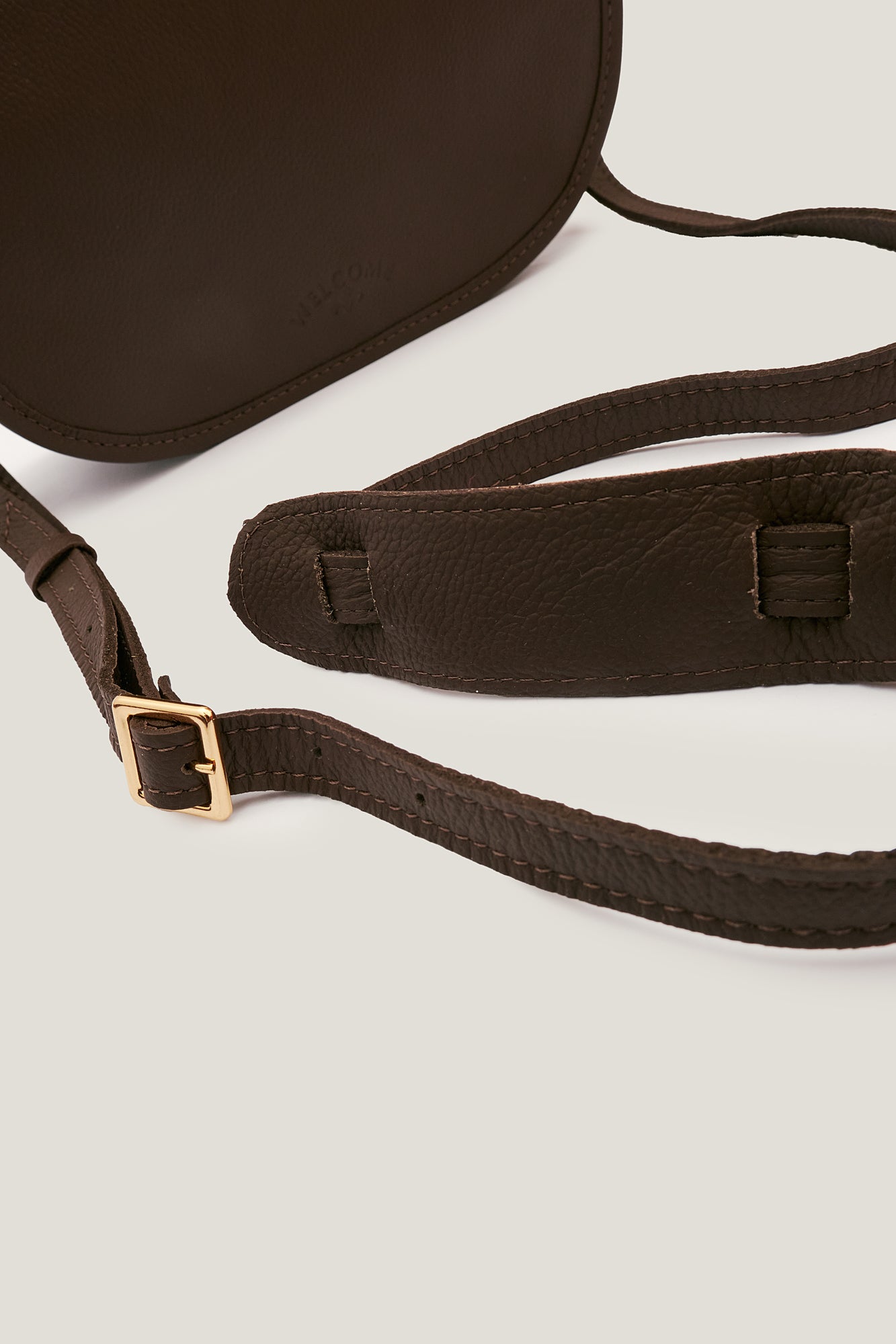 Bolsa de Couro Half Moon Tulipa - Marrom Cacau