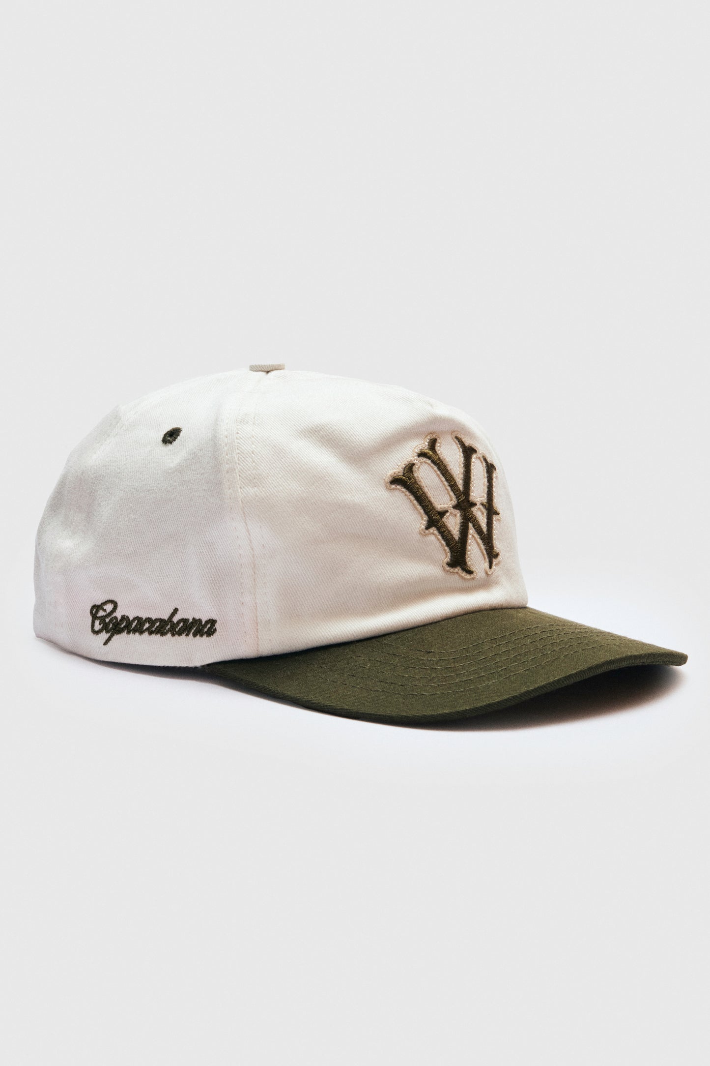 Boné Yankee - Off White e Verde